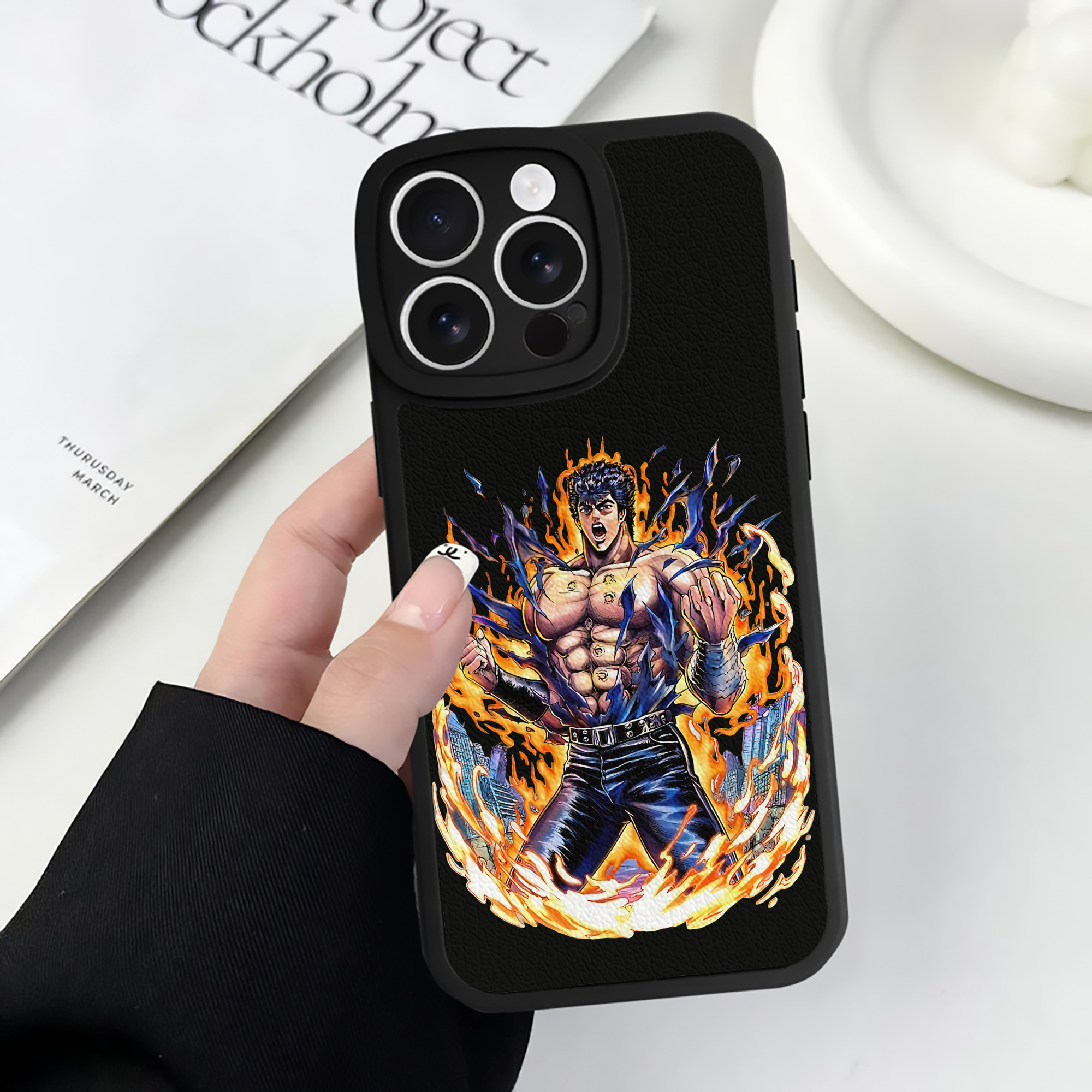 （画像用） 北斗の拳 Fist of the North Star 【iPhone 16シリーズ対応】シリコンスマホケース（レザー調） 材質：シリコン